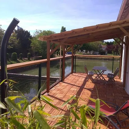 Сasa de vacaciones Ma Au Bord De L'eau *